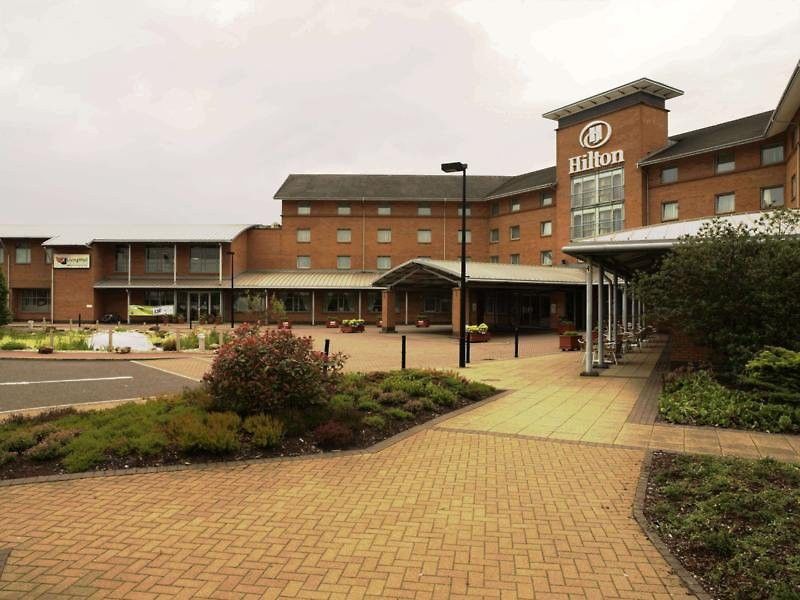 Doubletree By Hilton Glasgow Strathclyde Bellshill Bagian luar foto